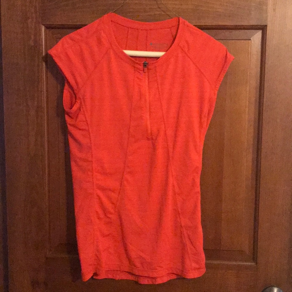 Sports top